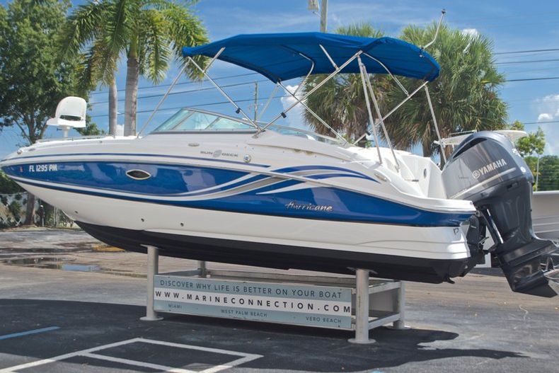 Thumbnail 5 for Used 2013 Hurricane SunDeck SD 2400 OB boat for sale in West Palm Beach, FL
