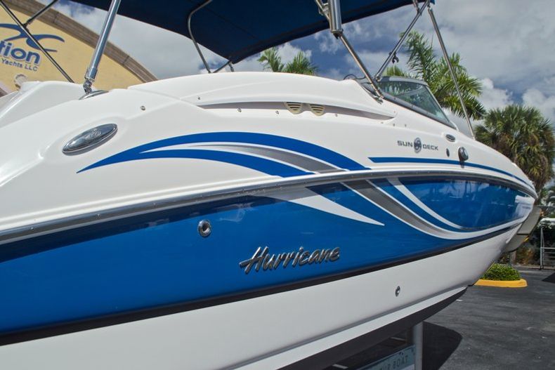 Thumbnail 12 for Used 2013 Hurricane SunDeck SD 2400 OB boat for sale in West Palm Beach, FL