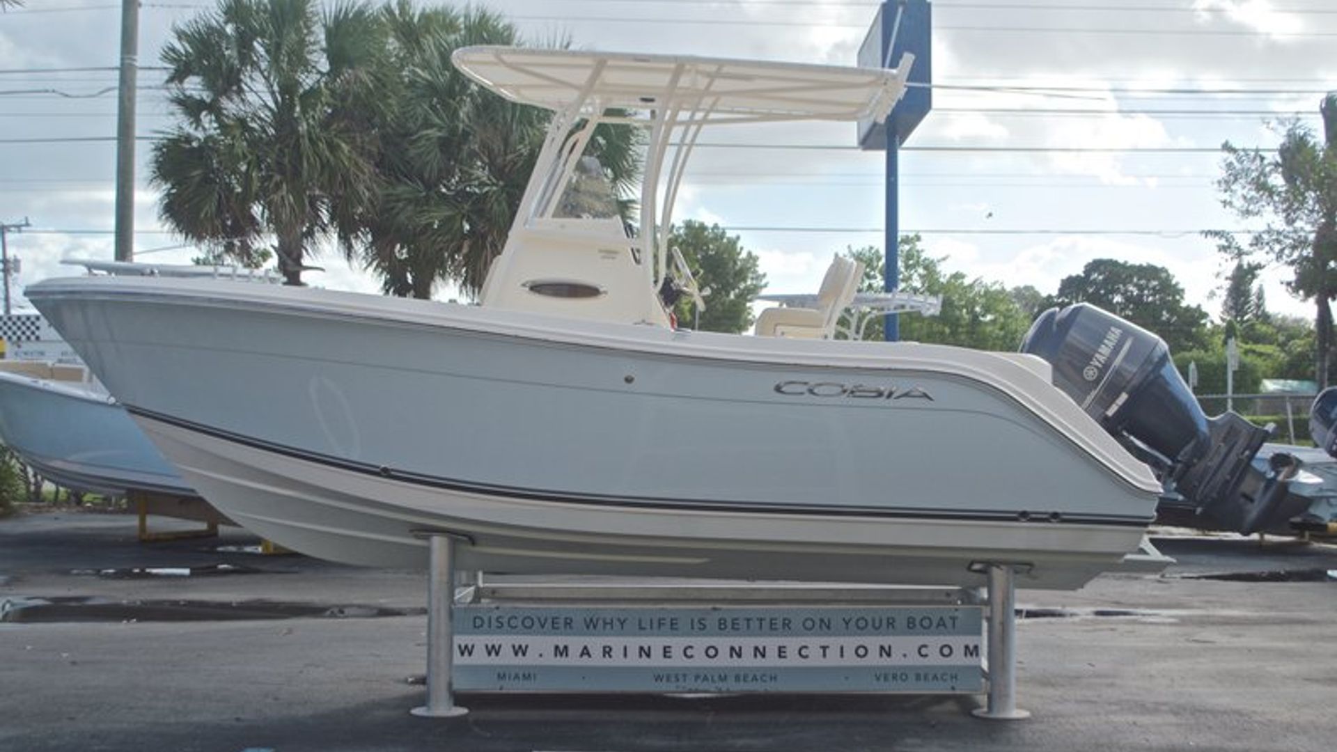 Used 2015 Cobia 201 Center Console #T004 image 5