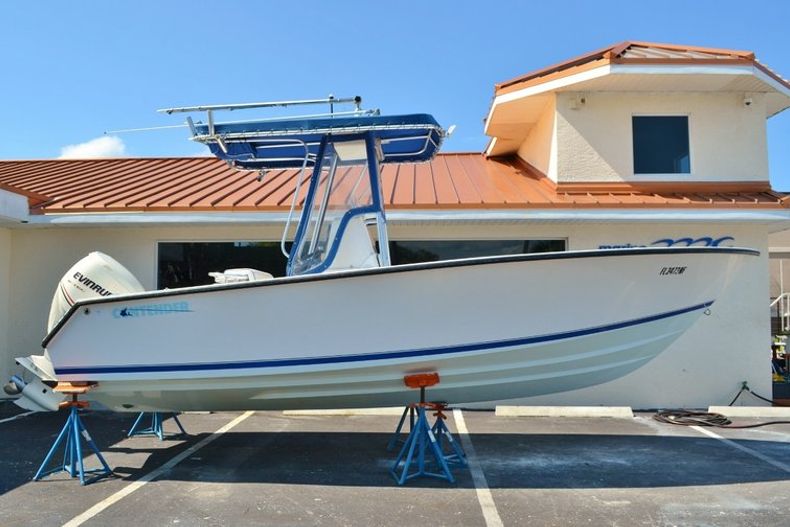 Used 2006 Contender 21 Open Fish Center Console boat for sale in Vero Beach, FL