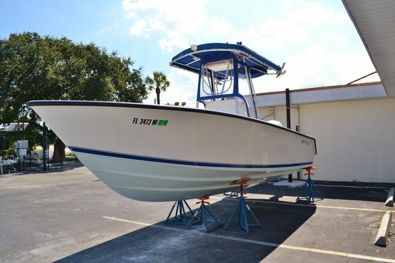 Thumbnail 3 for Used 2006 Contender 21 Open Fish Center Console boat for sale in Vero Beach, FL