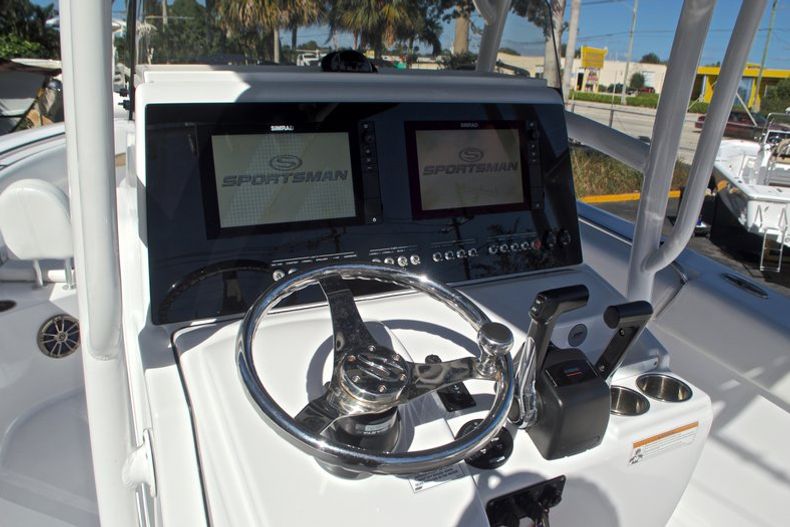 Thumbnail 35 for Used 2015 Sportsman Heritage 251 Center Console boat for sale in West Palm Beach, FL