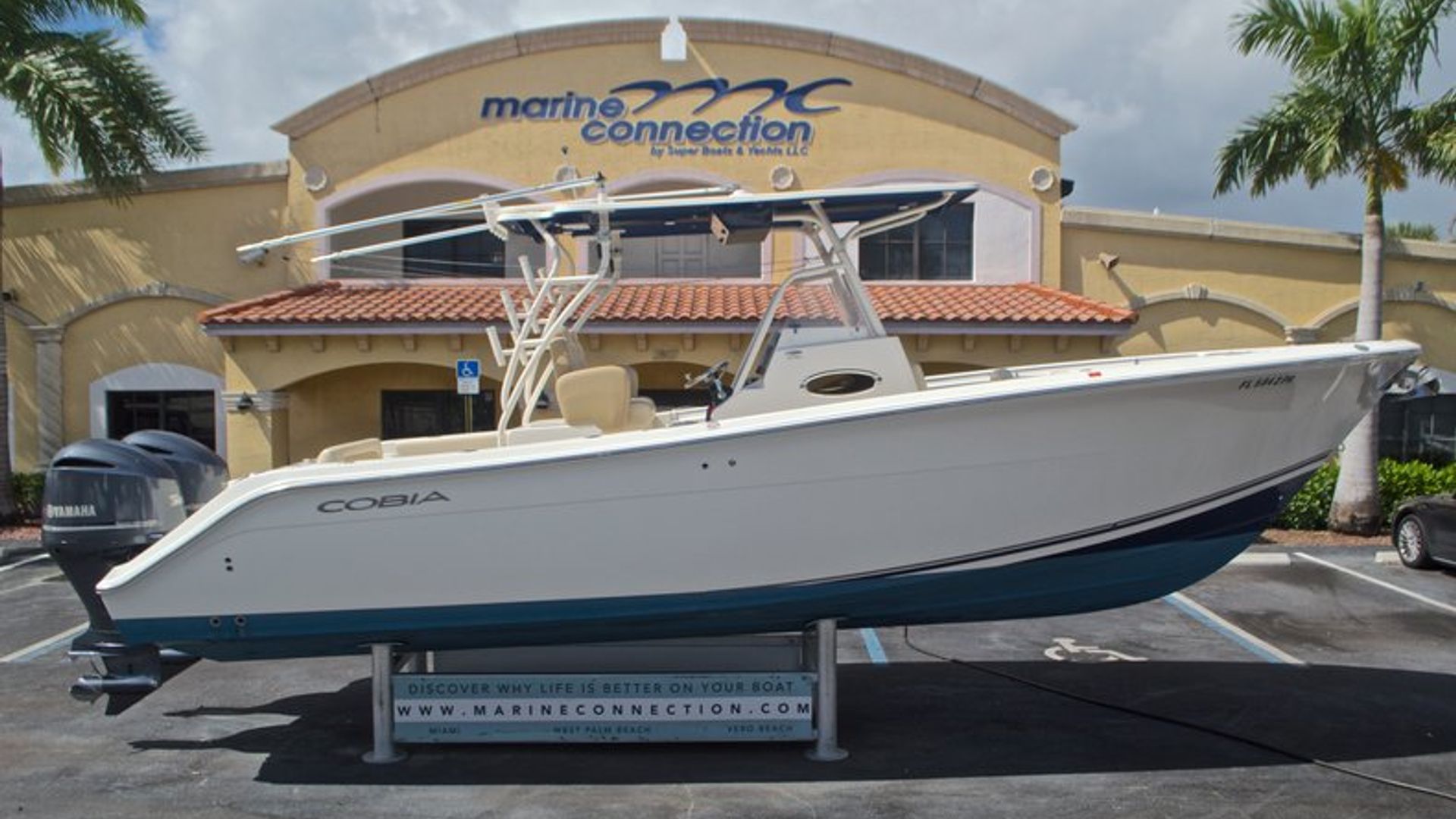 Used 2013 Cobia 296 Center Console #N013 image 1