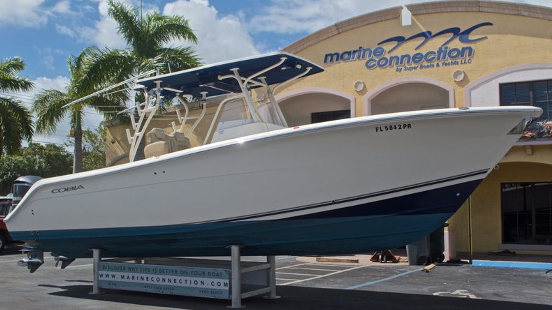 Used 2013 Cobia 296 Center Console #N013 image 3