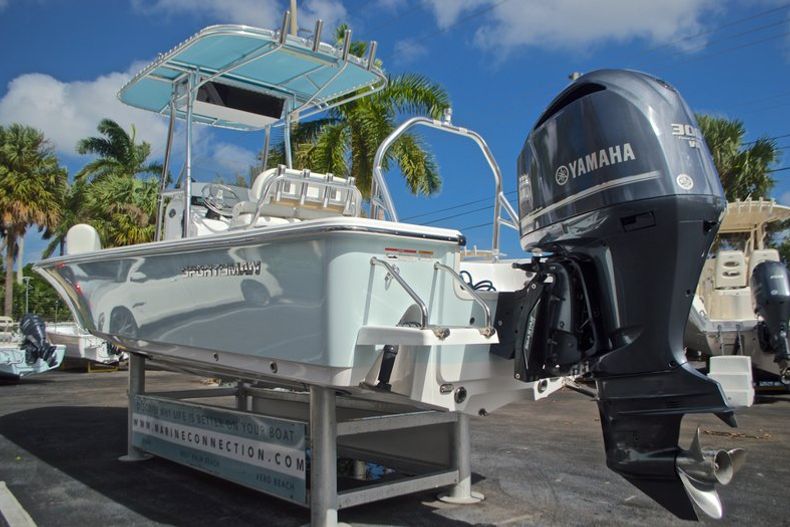 Thumbnail 9 for Used 2014 Sportsman Masters 247 Bay Boat boat for sale in West Palm Beach, FL