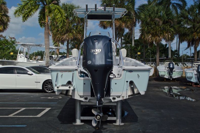 Thumbnail 6 for Used 2014 Sportsman Masters 247 Bay Boat boat for sale in West Palm Beach, FL