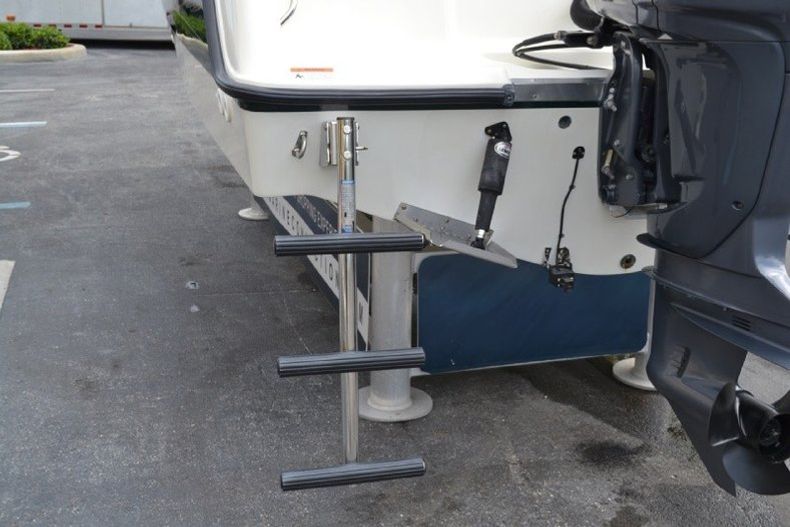 Thumbnail 10 for Used 2006 Hydra-Sports 202 Dual Console boat for sale in West Palm Beach, FL