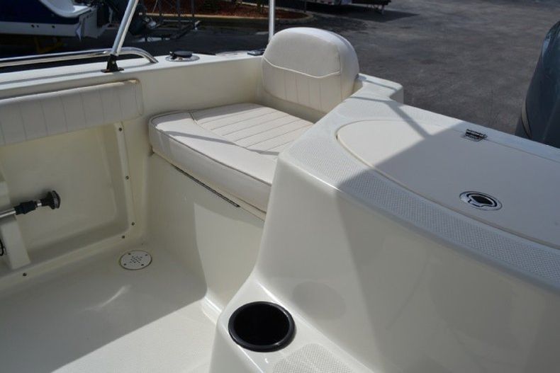 Thumbnail 28 for Used 2006 Hydra-Sports 202 Dual Console boat for sale in West Palm Beach, FL