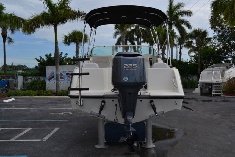 Thumbnail 5 for Used 2006 Hydra-Sports 202 Dual Console boat for sale in West Palm Beach, FL