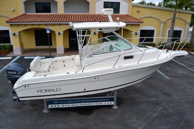 Thumbnail 115 for Used 2005 Robalo R235 Walk Around boat for sale in West Palm Beach, FL