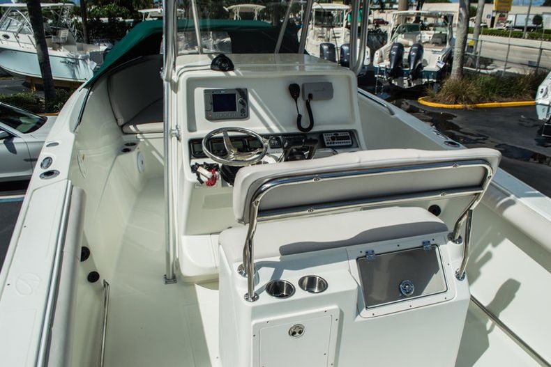 Thumbnail 16 for Used 2006 Sailfish 2360 CC Center Console boat for sale in West Palm Beach, FL