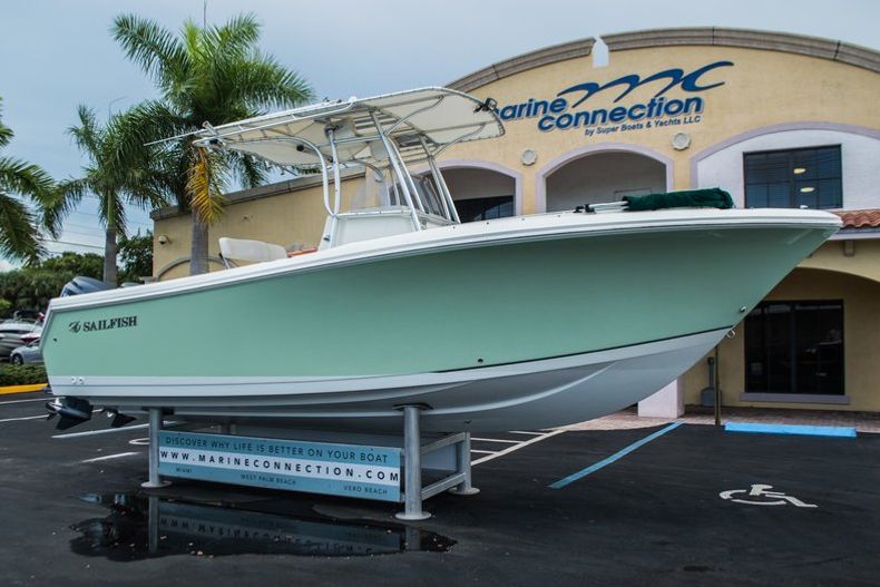 Thumbnail 1 for Used 2006 Sailfish 2360 CC Center Console boat for sale in West Palm Beach, FL