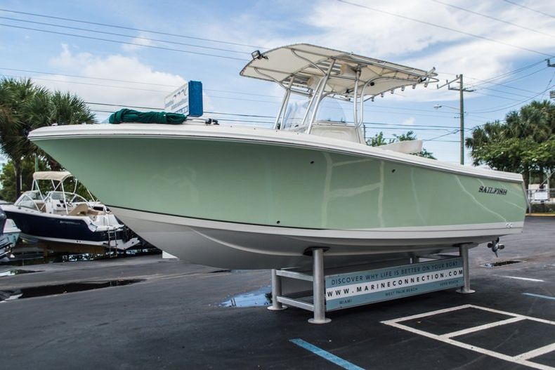 Thumbnail 3 for Used 2006 Sailfish 2360 CC Center Console boat for sale in West Palm Beach, FL