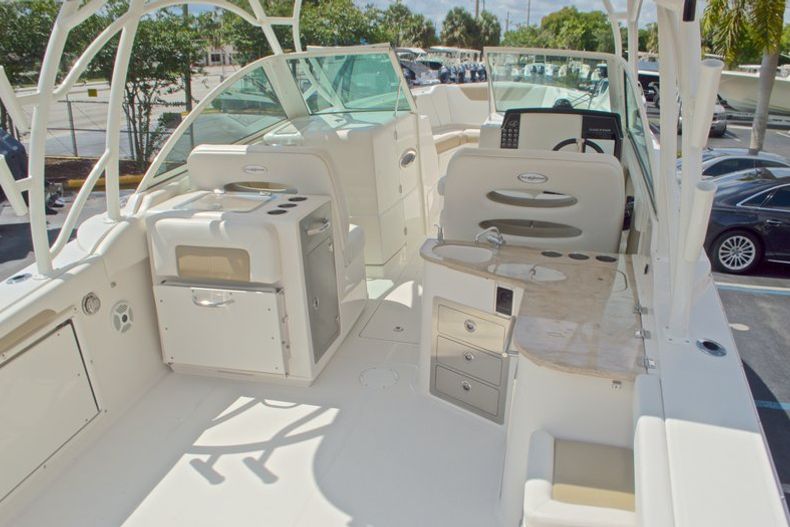 Thumbnail 10 for New 2017 Sailfish 325 Dual Console boat for sale in West Palm Beach, FL