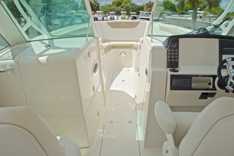 Thumbnail 41 for New 2017 Sailfish 325 Dual Console boat for sale in West Palm Beach, FL