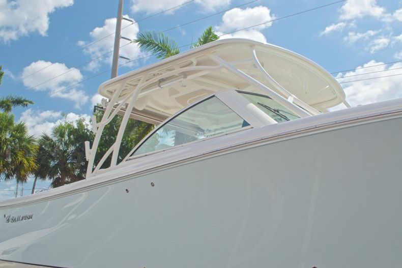 Thumbnail 9 for New 2017 Sailfish 325 Dual Console boat for sale in West Palm Beach, FL