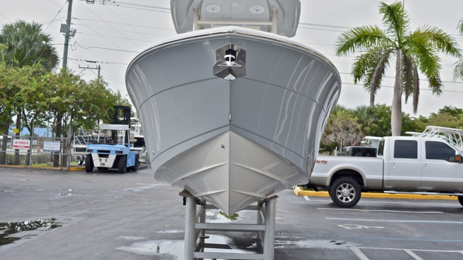 New 2018 Cobia 261 Center Console #Y013 image 4