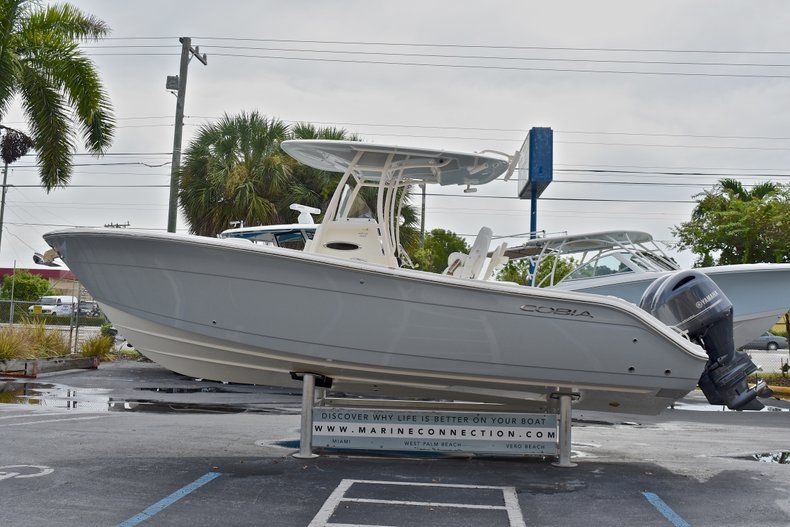 Thumbnail 4 for New 2018 Cobia 261 Center Console boat for sale in Vero Beach, FL