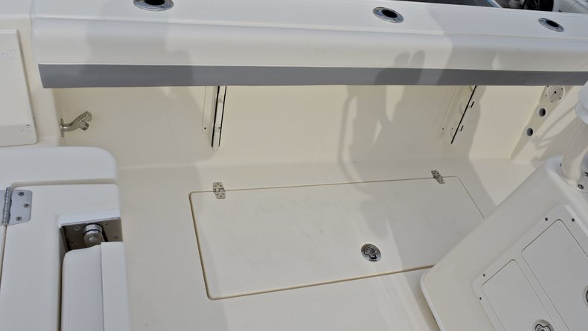 New 2018 Cobia 261 Center Console #Y013 image 21