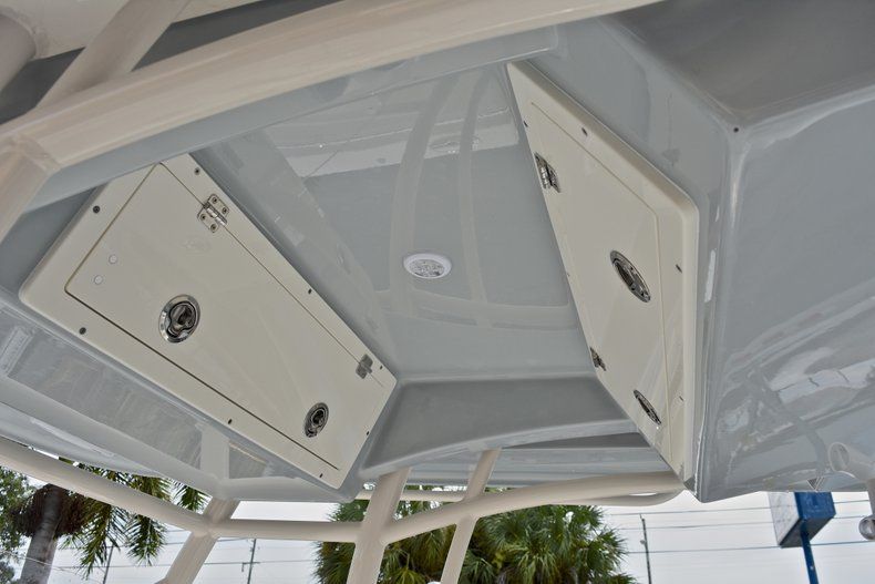 Thumbnail 28 for New 2018 Cobia 261 Center Console boat for sale in Vero Beach, FL