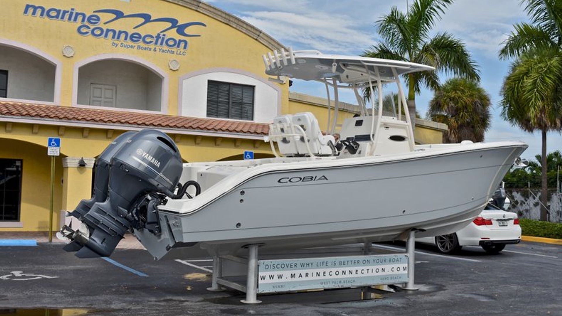 New 2018 Cobia 261 Center Console #Y013 image 9