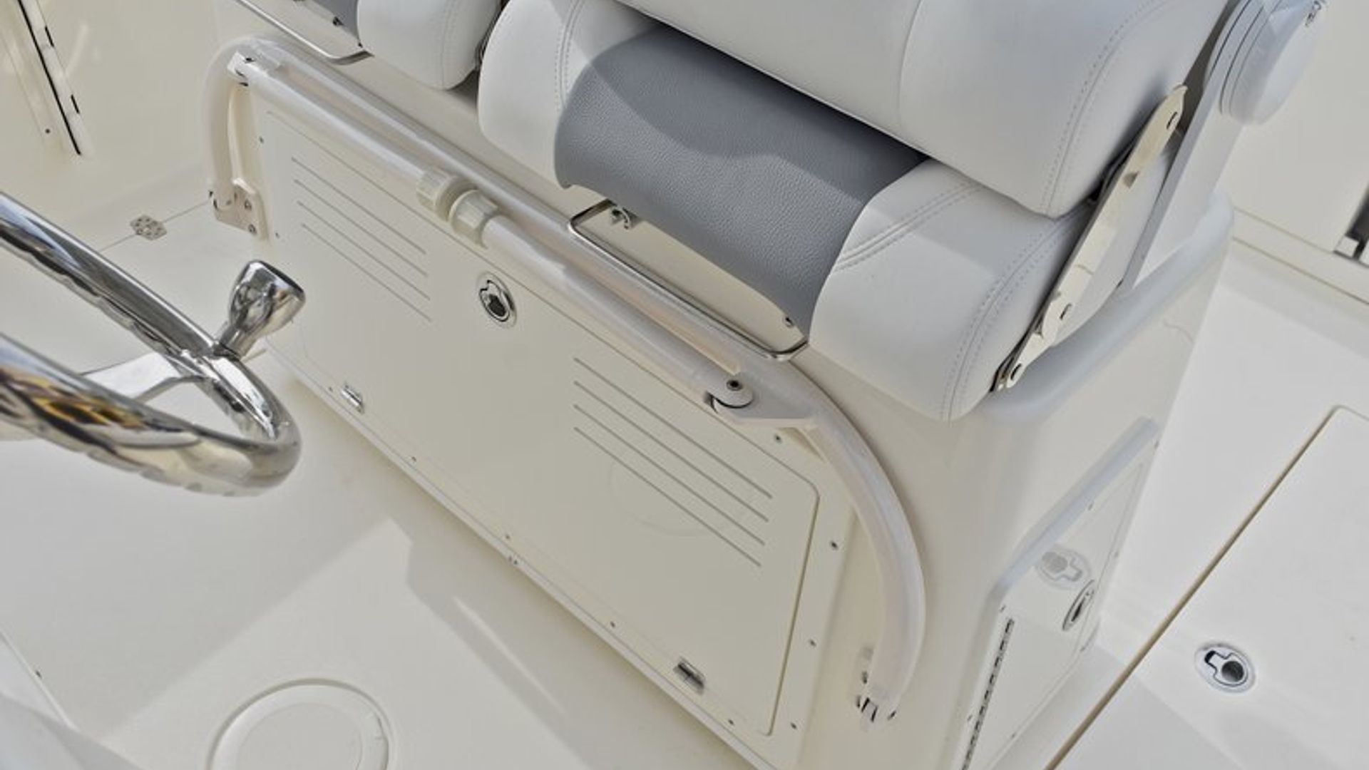 New 2018 Cobia 261 Center Console #Y013 image 33