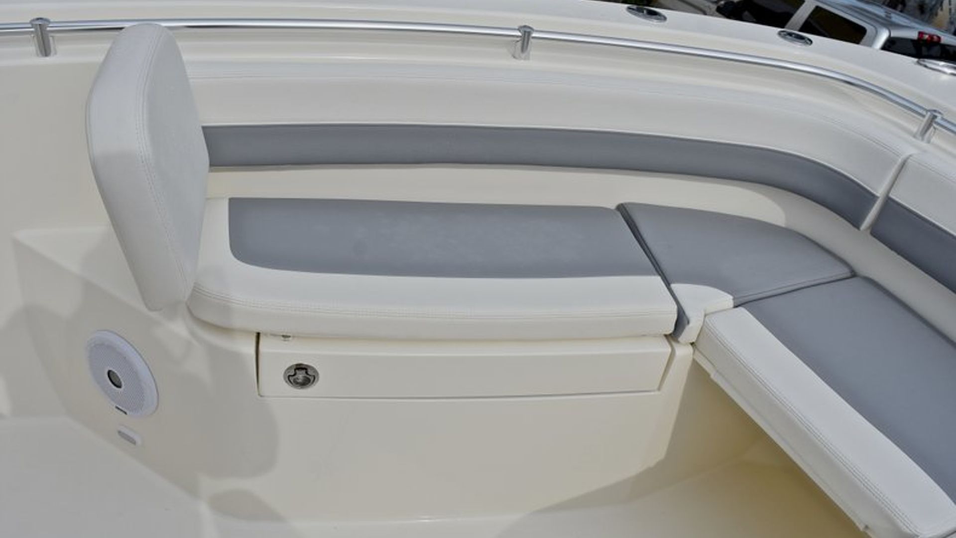 New 2018 Cobia 261 Center Console #Y013 image 49