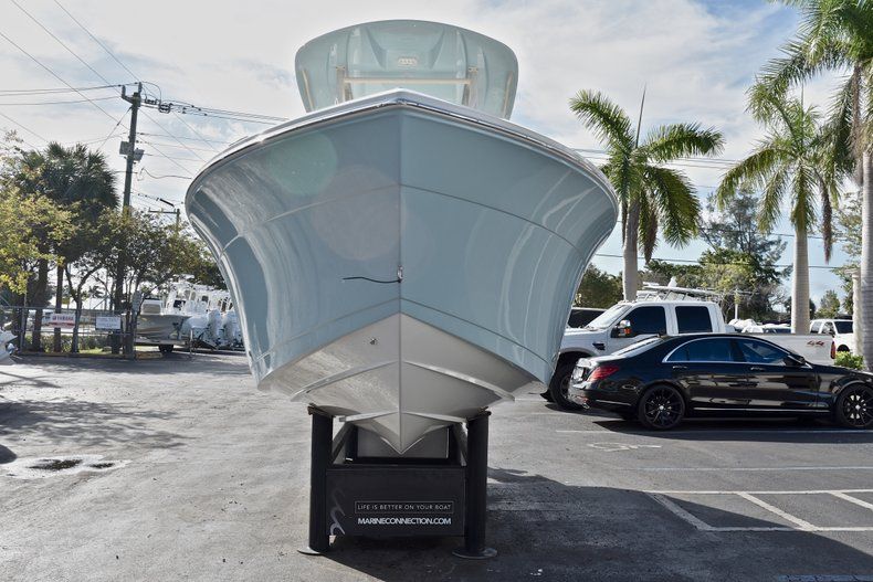 Thumbnail 2 for New 2018 Cobia 220 Center Console boat for sale in Fort Lauderdale, FL