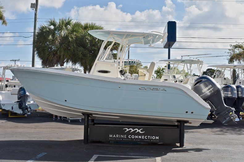 Thumbnail 4 for New 2018 Cobia 220 Center Console boat for sale in Fort Lauderdale, FL