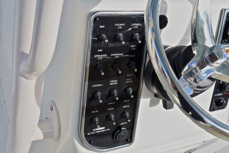 Thumbnail 28 for New 2018 Cobia 220 Center Console boat for sale in Fort Lauderdale, FL