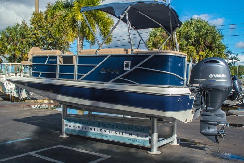 Thumbnail 5 for New 2016 Hurricane FunDeck FD 216 OB boat for sale in West Palm Beach, FL