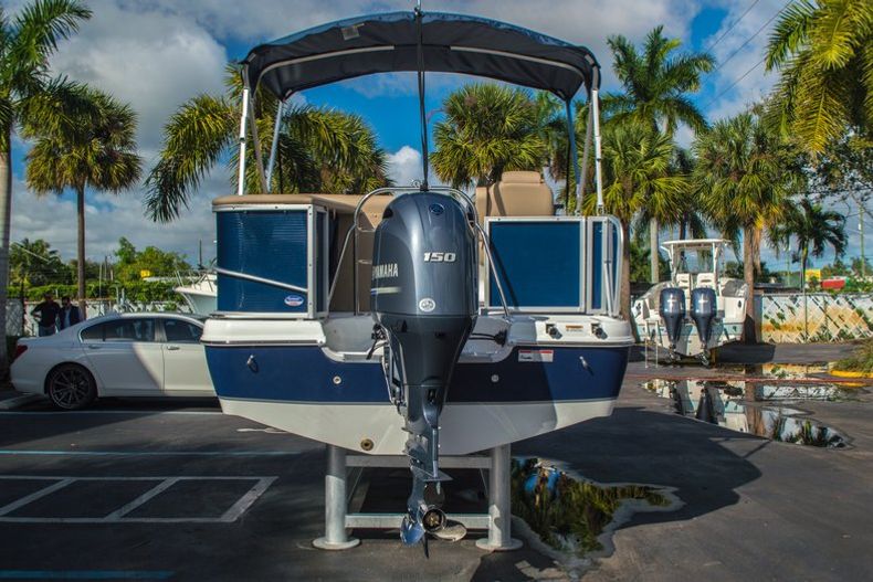 Thumbnail 6 for New 2016 Hurricane FunDeck FD 216 OB boat for sale in West Palm Beach, FL