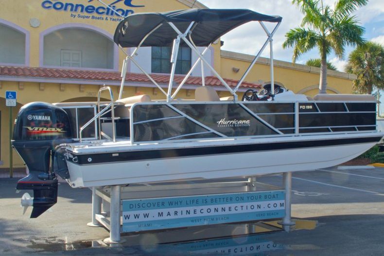 Thumbnail 8 for New 2016 Hurricane Fundeck FD 196 OB boat for sale in West Palm Beach, FL