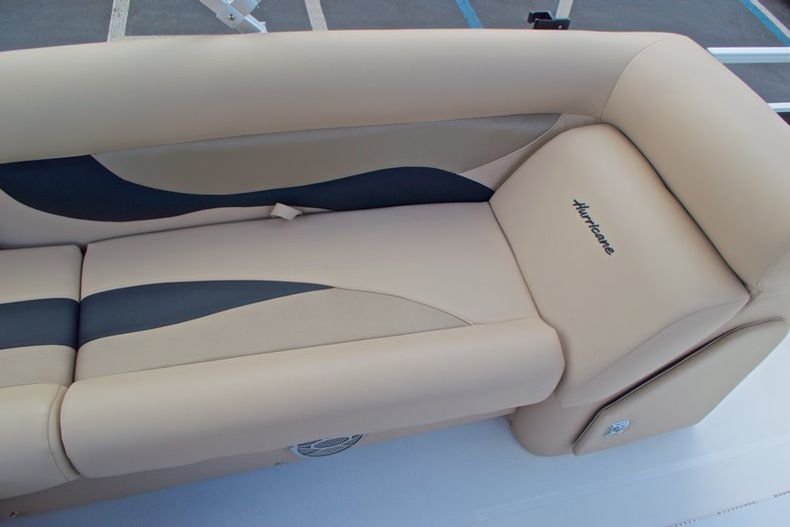 Thumbnail 21 for New 2016 Hurricane Fundeck FD 196 OB boat for sale in West Palm Beach, FL
