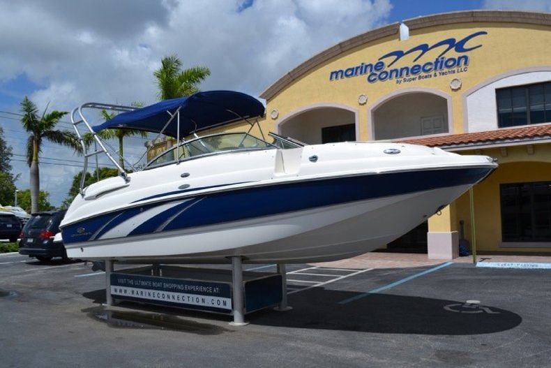 Thumbnail 1 for Used 2006 Chaparral Sunesta 254 Deck Boat boat for sale in West Palm Beach, FL