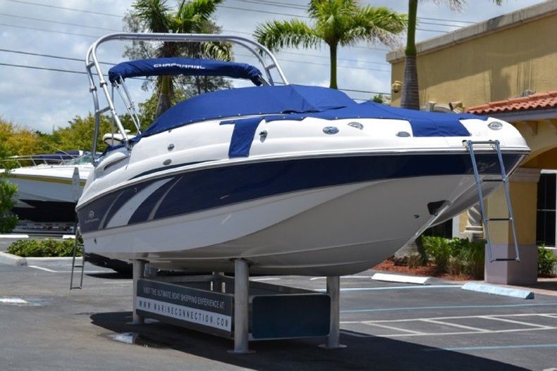Thumbnail 82 for Used 2006 Chaparral Sunesta 254 Deck Boat boat for sale in West Palm Beach, FL