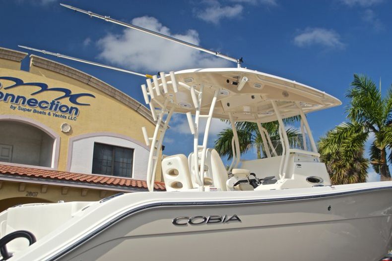 Thumbnail 8 for New 2017 Cobia 296 Center Console boat for sale in Miami, FL
