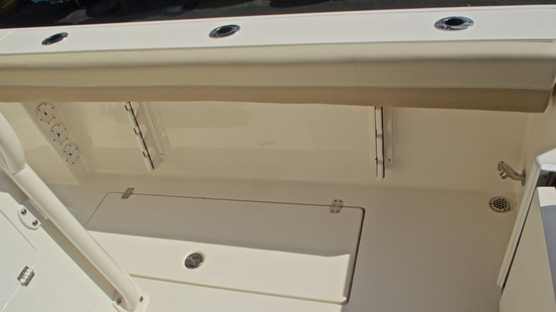 New 2017 Cobia 296 Center Console #N016 image 22