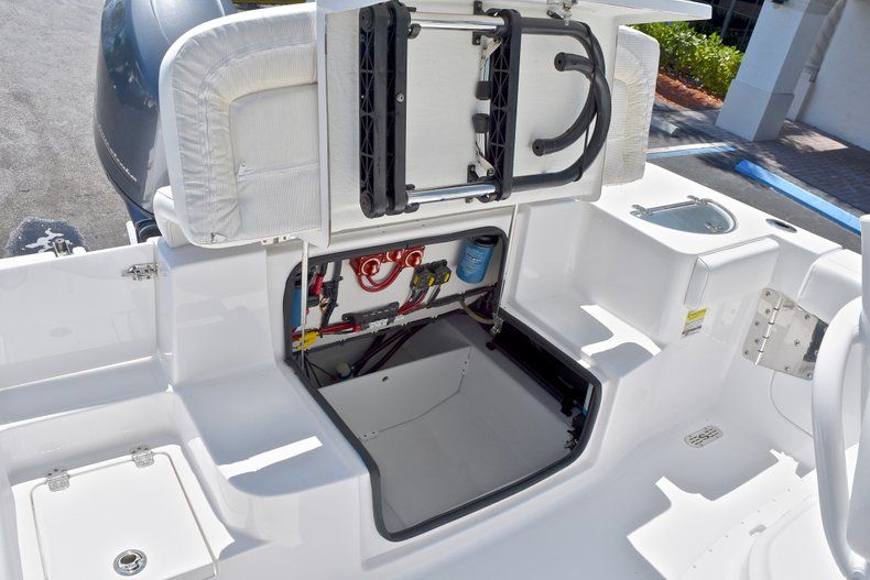 Thumbnail 18 for Used 2015 Sportsman Heritage 251 Center Console boat for sale in West Palm Beach, FL