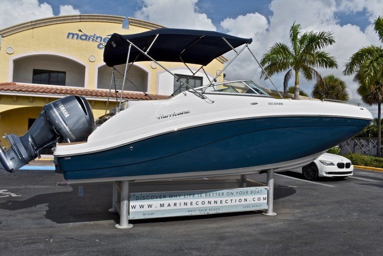 Thumbnail 9 for New 2017 Hurricane SunDeck SD 2486 OB boat for sale in West Palm Beach, FL