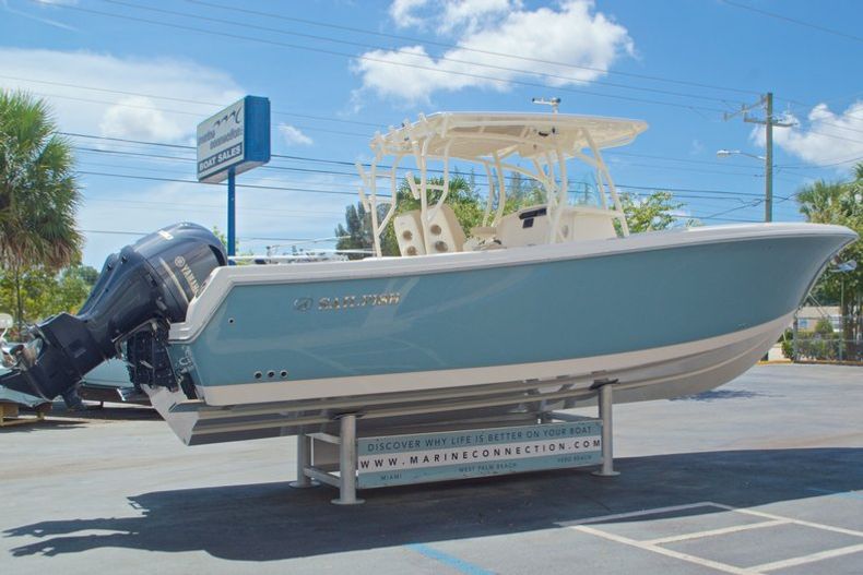 Thumbnail 3 for New 2017 Sailfish 320 CC Center Console boat for sale in Vero Beach, FL