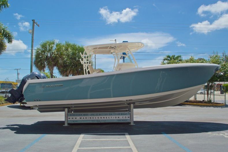 Thumbnail 4 for New 2017 Sailfish 320 CC Center Console boat for sale in Vero Beach, FL