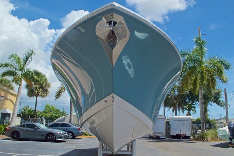 Thumbnail 7 for New 2017 Sailfish 320 CC Center Console boat for sale in Vero Beach, FL