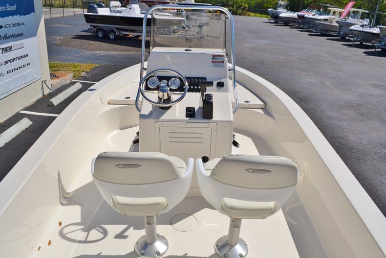 Thumbnail 14 for New 2014 Cobia 21 Bay boat for sale in Vero Beach, FL