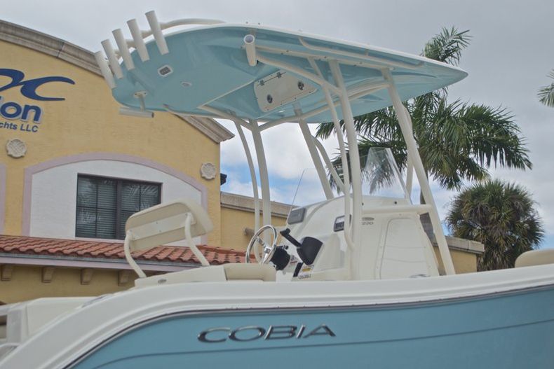 Thumbnail 8 for New 2017 Cobia 220 Center Console boat for sale in West Palm Beach, FL
