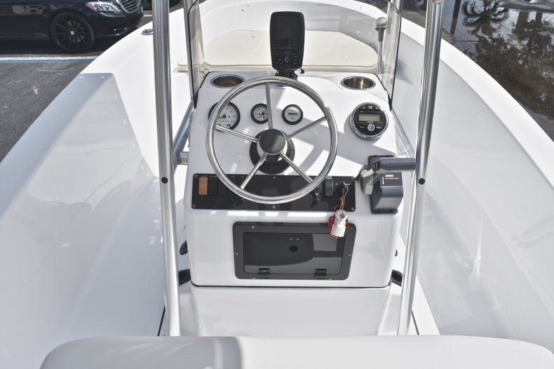 Thumbnail 18 for Used 2016 Sportsman 17 Island Reef boat for sale in West Palm Beach, FL