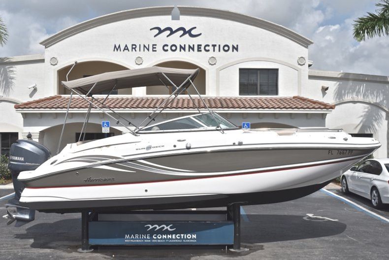 Used 2014 Hurricane SunDeck SD 2400 OB boat for sale in West Palm Beach, FL