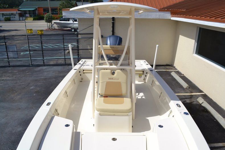 Thumbnail 13 for New 2016 Pathfinder 2400 TRS Bay Boat boat for sale in Vero Beach, FL
