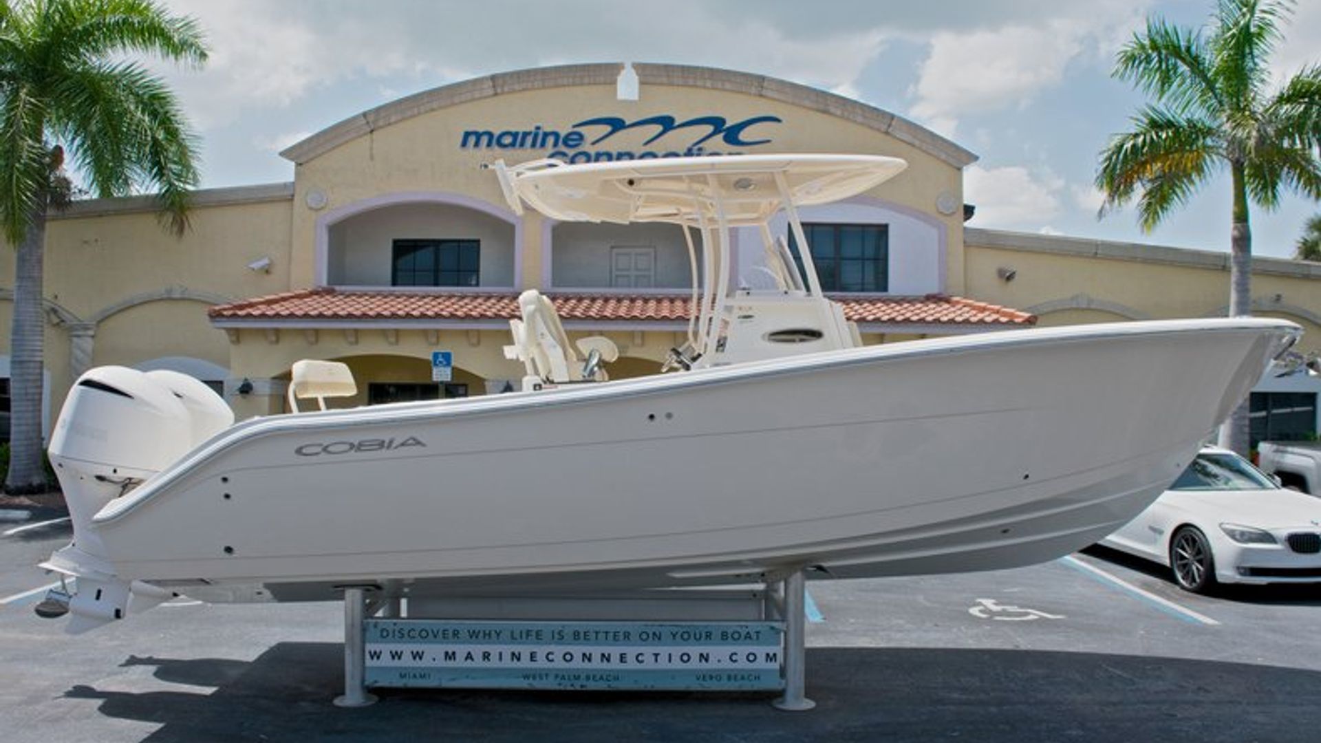 New 2018 Cobia 277 Center Console #W013 image 1