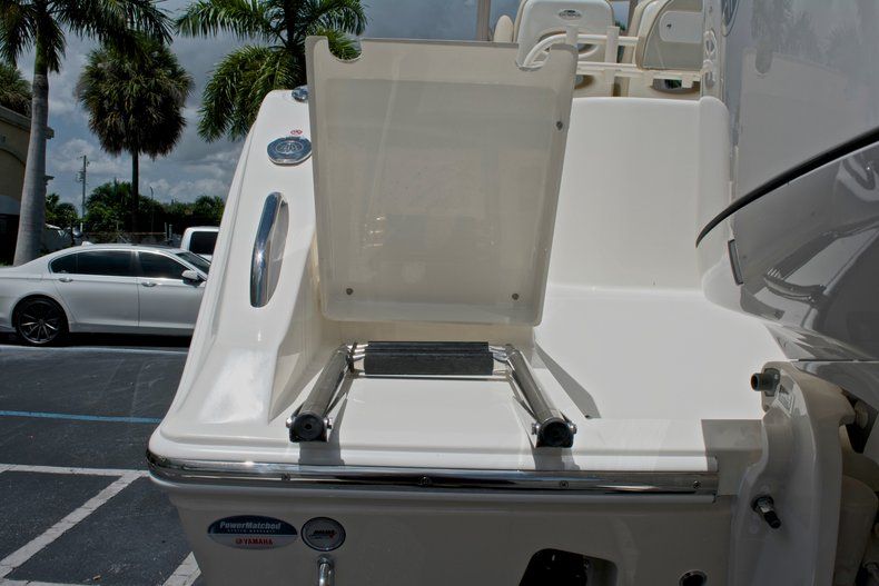 Thumbnail 13 for New 2018 Cobia 277 Center Console boat for sale in West Palm Beach, FL